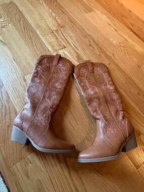 Embroidered Cowboy Boots